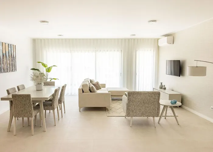 Paraiso Da Foz - By Sch شقة